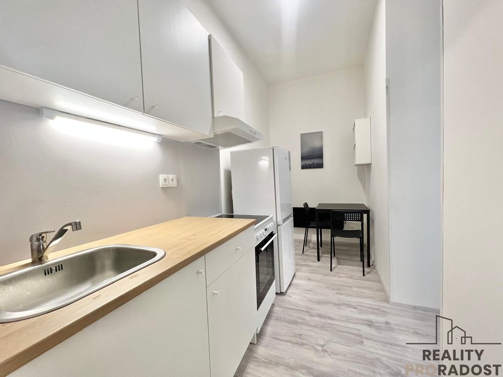Pronájem bytu 2+1 36 m², Brno