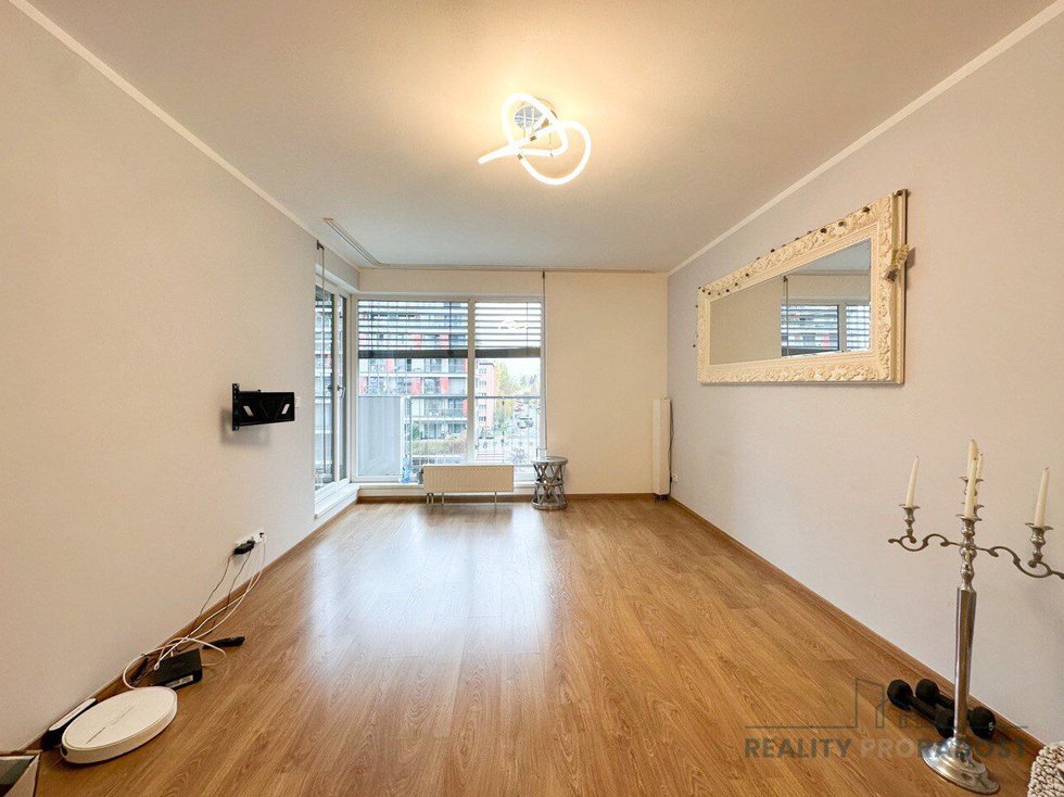 Pronájem bytu 2+kk 57 m², Praha