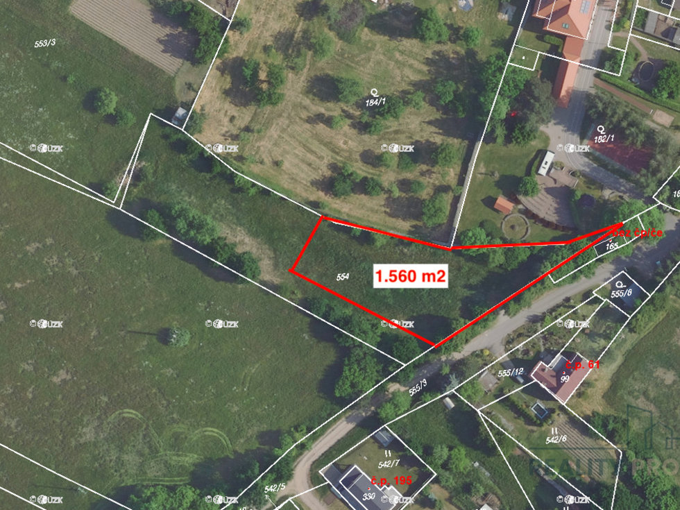 Prodej stavební parcely 1560 m², Zdechovice