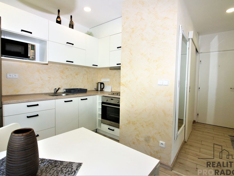 Pronájem bytu 1+1 33 m², Znojmo
