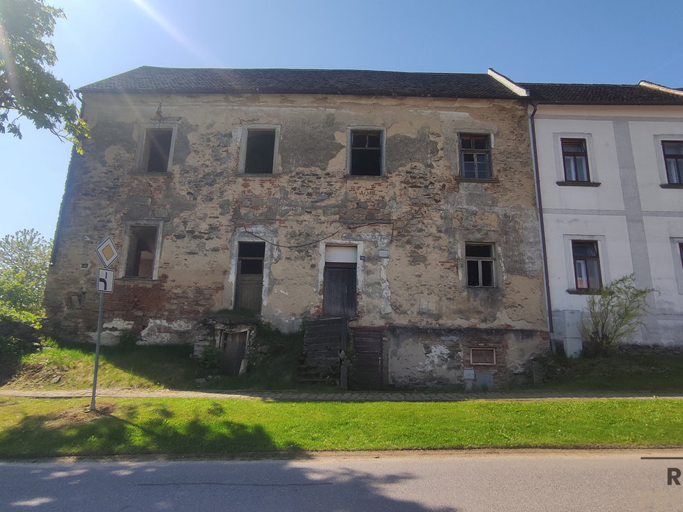 Prodej historického objektu 300 m², Vratěnín