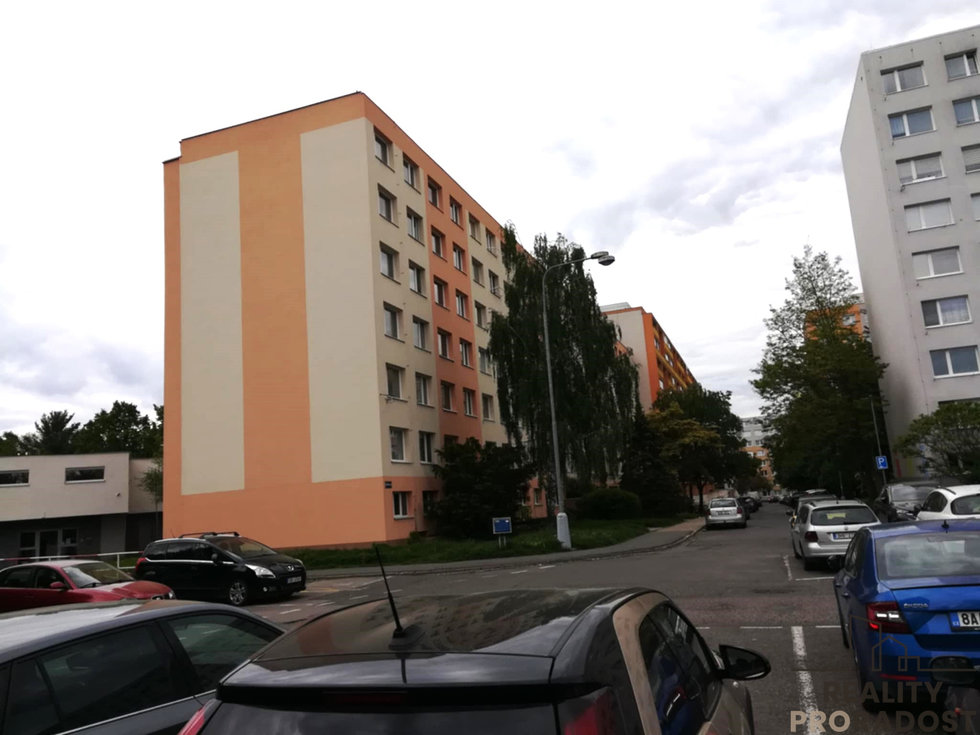 Prodej bytu 1+1 28 m², Kladno