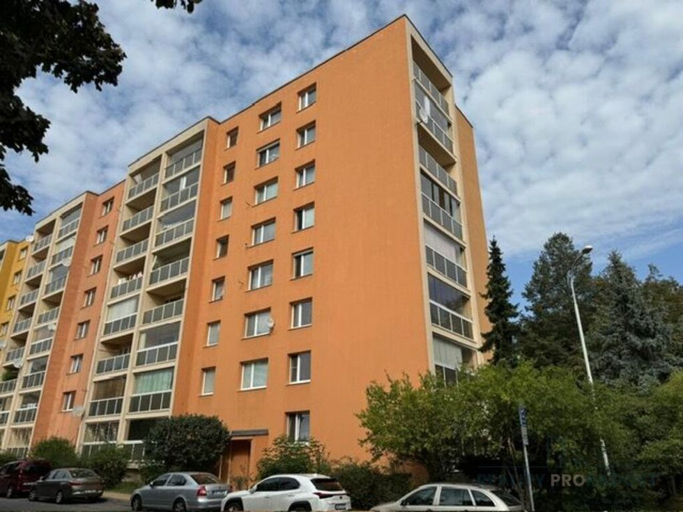 Prodej bytu 4+1 74 m², Praha