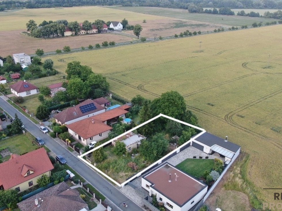 Prodej stavební parcely 791 m², Srnojedy
