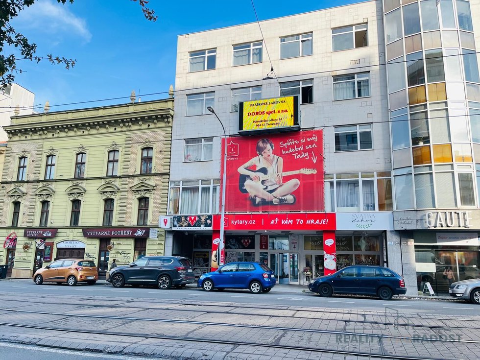 Pronájem obchodu 143 m², Brno