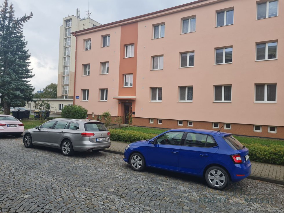 Prodej bytu 3+1 67 m², Chropyně