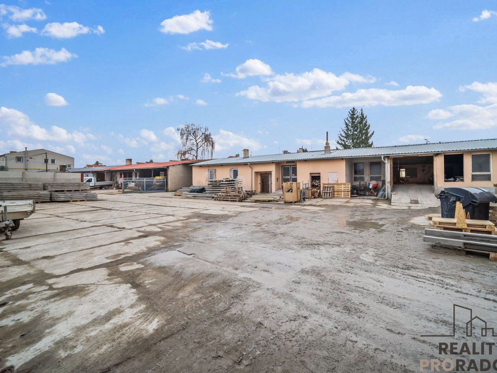 Prodej skladu 380 m², Čáslav