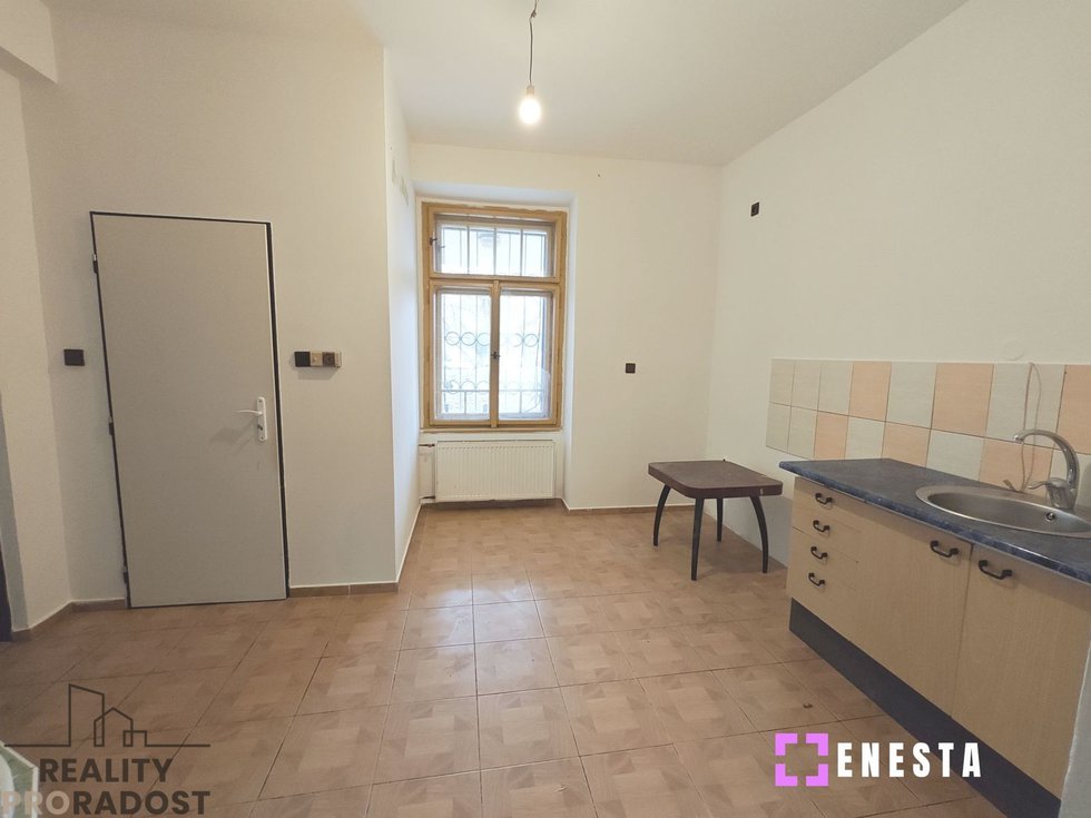 Pronájem skladu 27 m², Praha