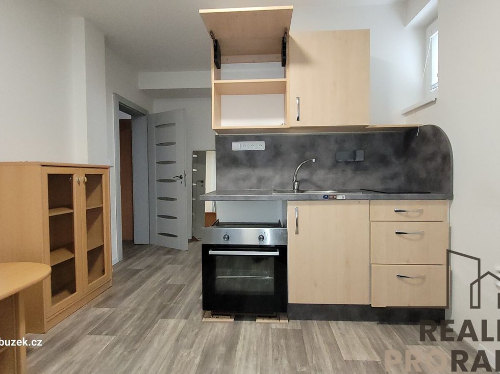 Pronájem bytu 1+kk, garsoniery 25 m², Vyškov