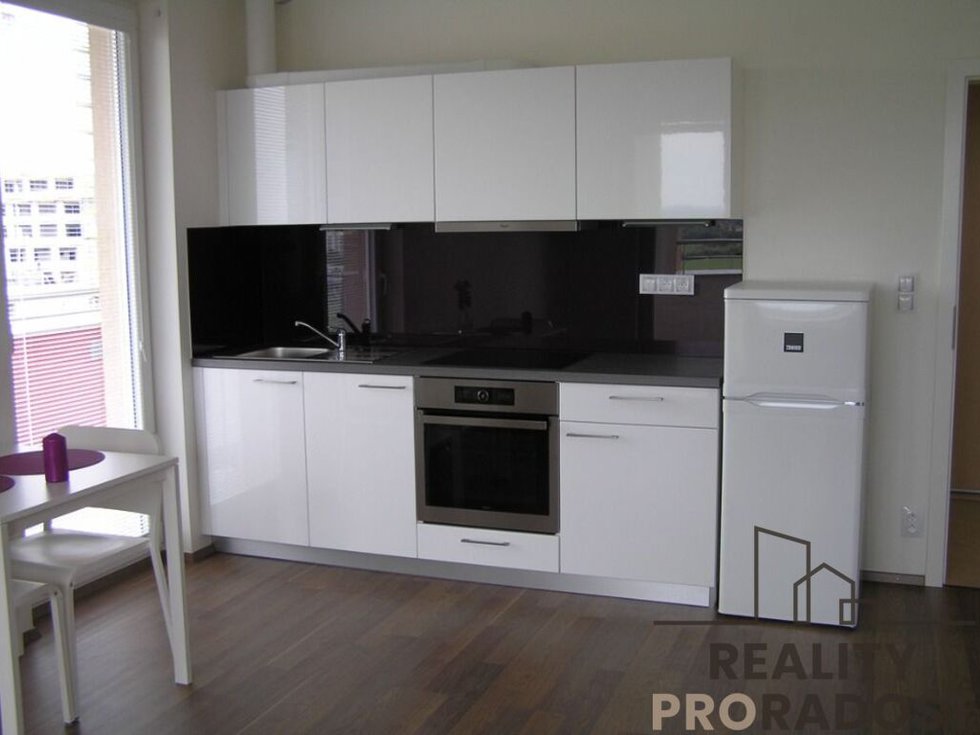 Pronájem bytu 1+kk, garsoniery 37 m², Praha