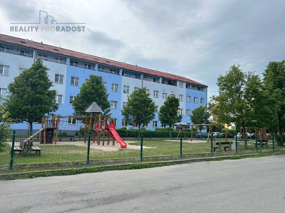 Prodej bytu 2+1 69 m², Milovice