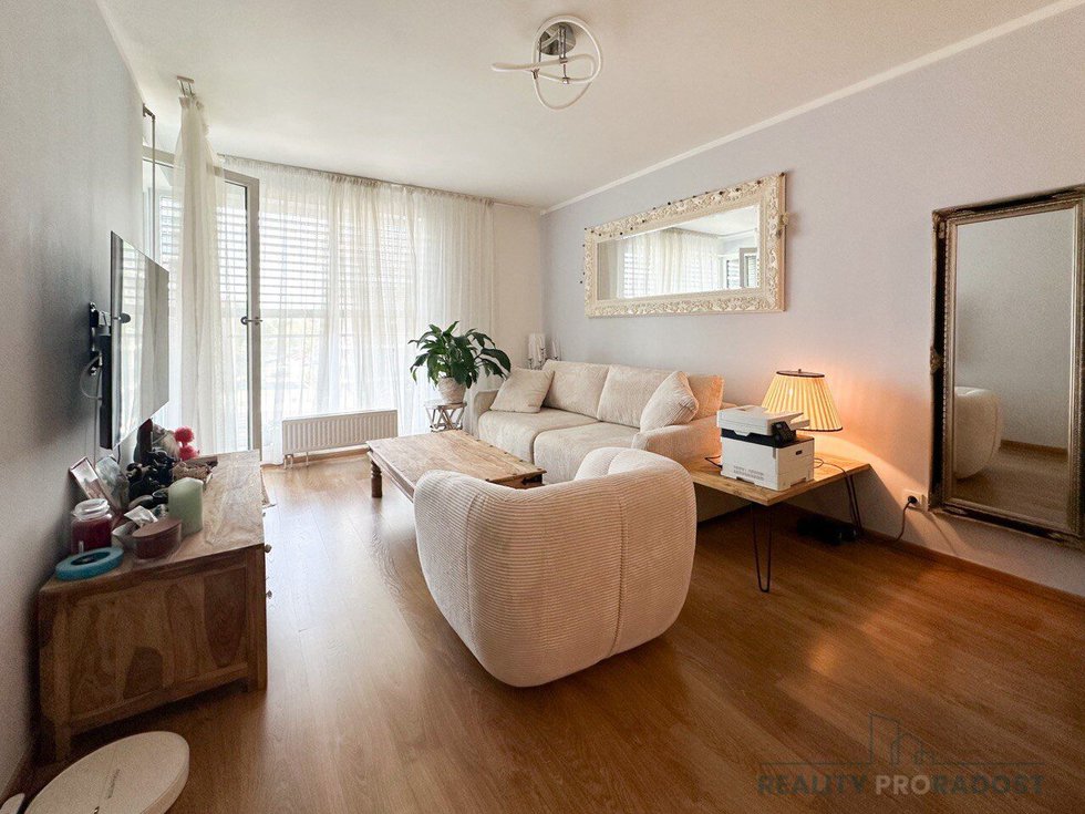 Pronájem bytu 2+kk 57 m², Praha