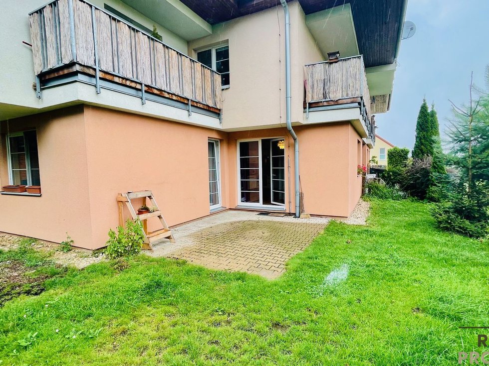 Pronájem bytu 3+kk 89 m², Holubice