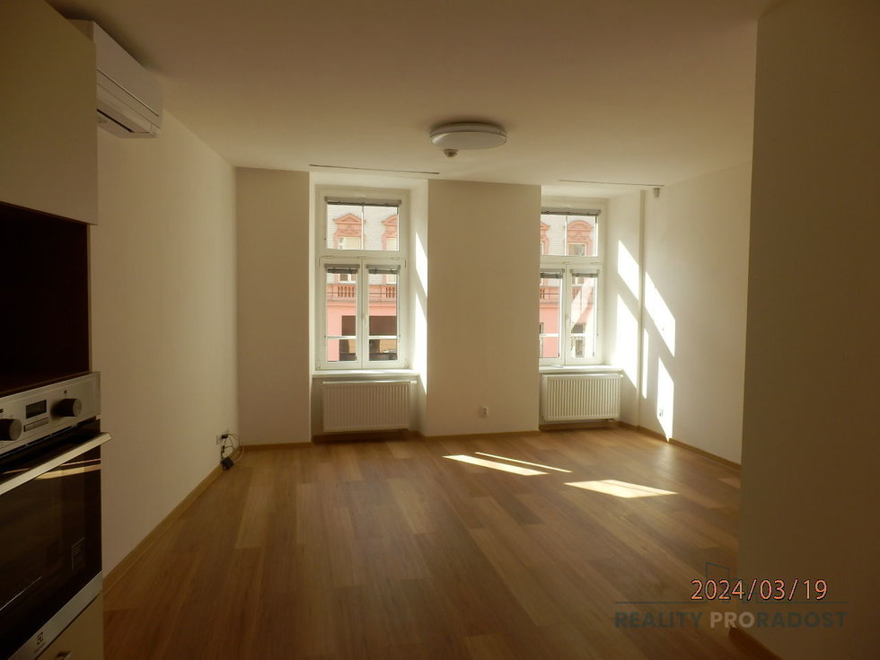 Pronájem bytu 1+kk, garsoniery 35 m², Brno