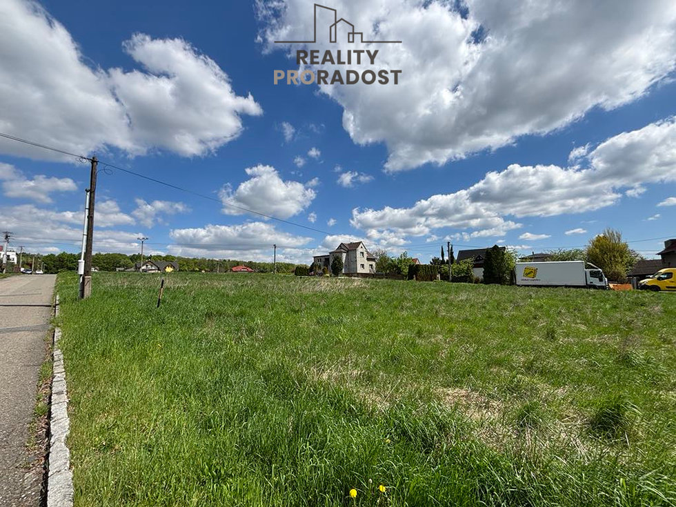 Prodej stavební parcely 1442 m²