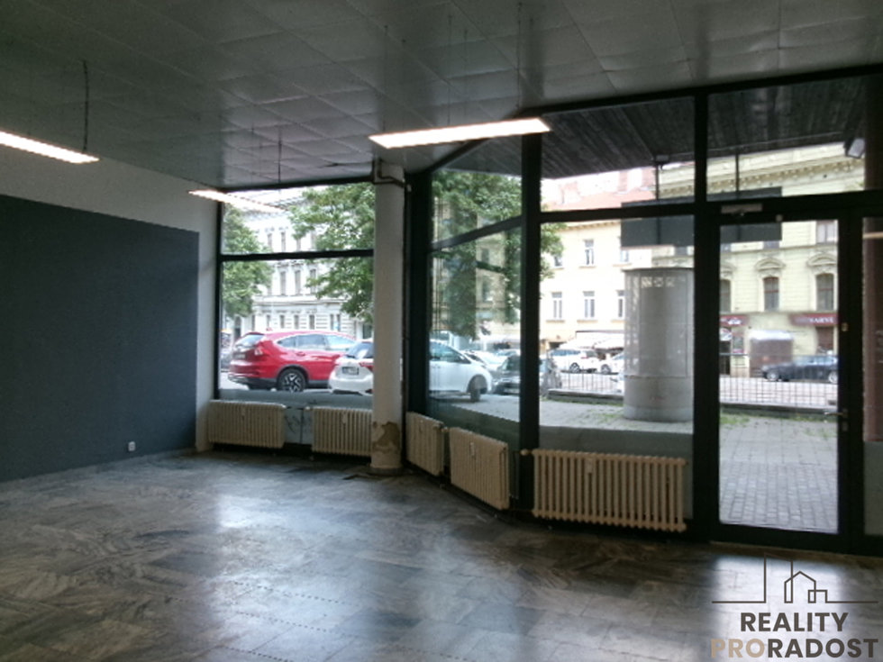 Pronájem obchodu 111 m², Brno