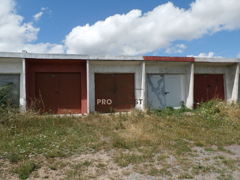Pronájem garáže 14 m², Znojmo