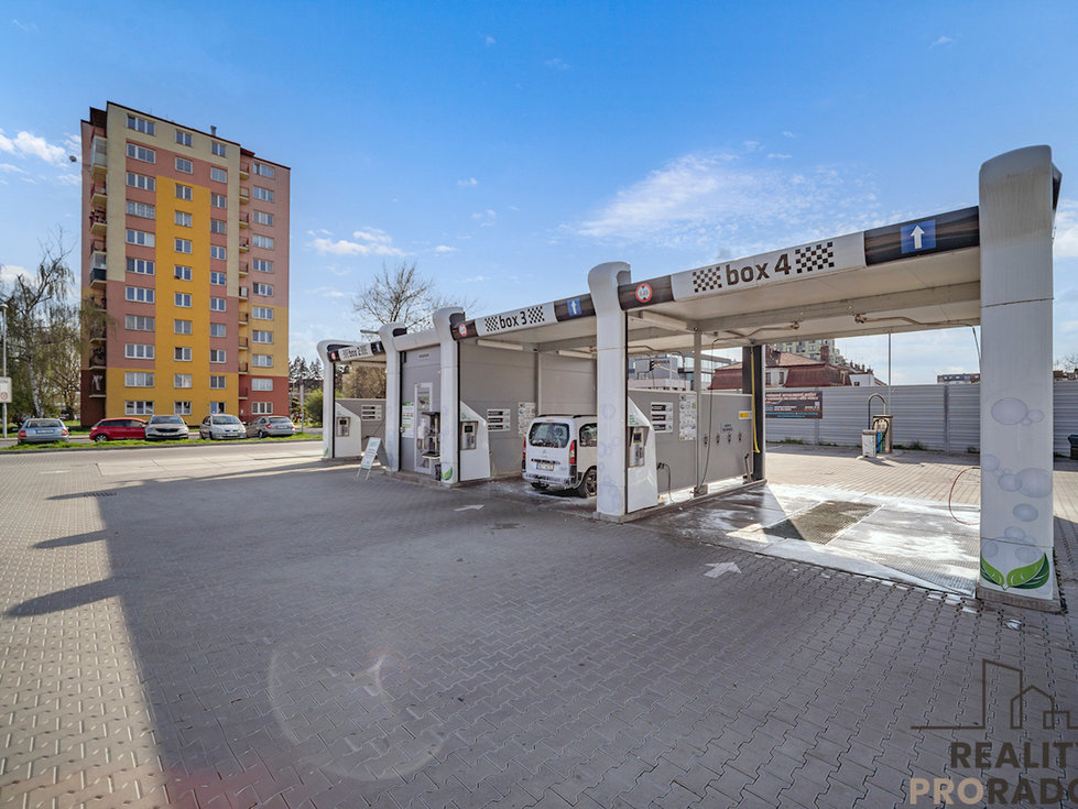 Prodej Ostatních komerčních prostor 1438 m², Pardubice