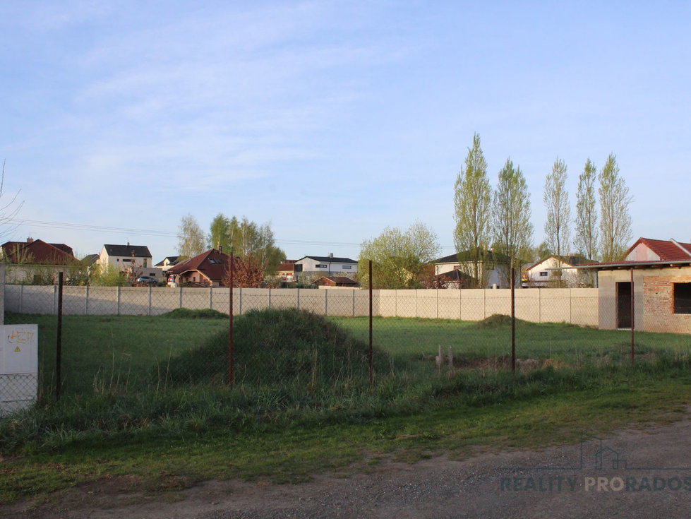 Prodej stavební parcely 1043 m², Křenice
