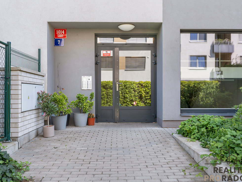 Pronájem bytu 2+kk 66 m², Praha