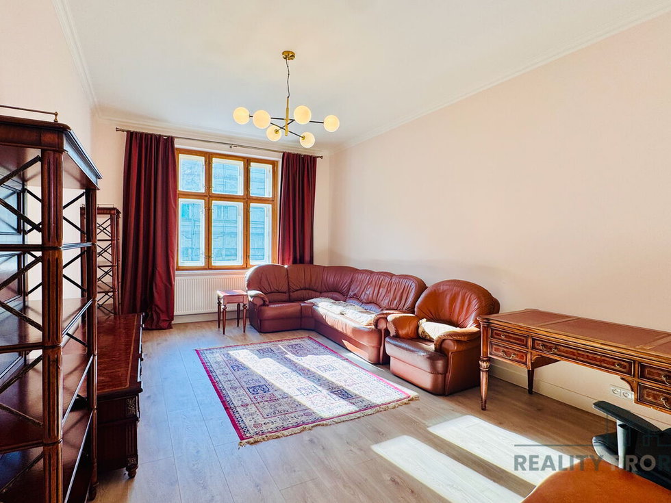 Pronájem bytu 2+1 85 m², Praha