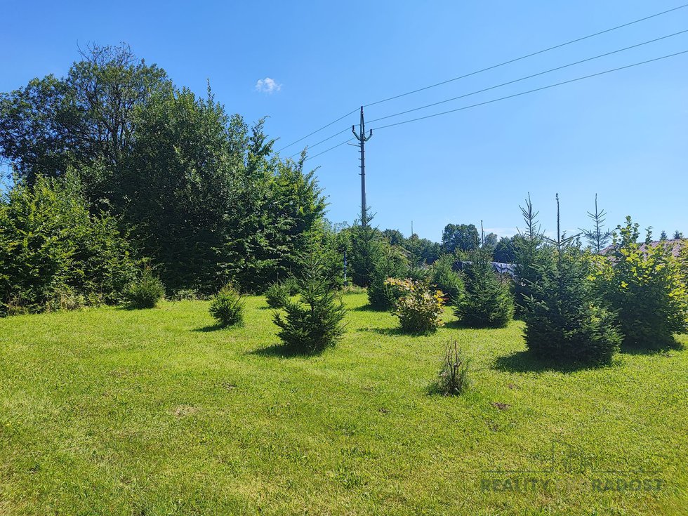 Prodej stavební parcely 2142 m², Hrádek