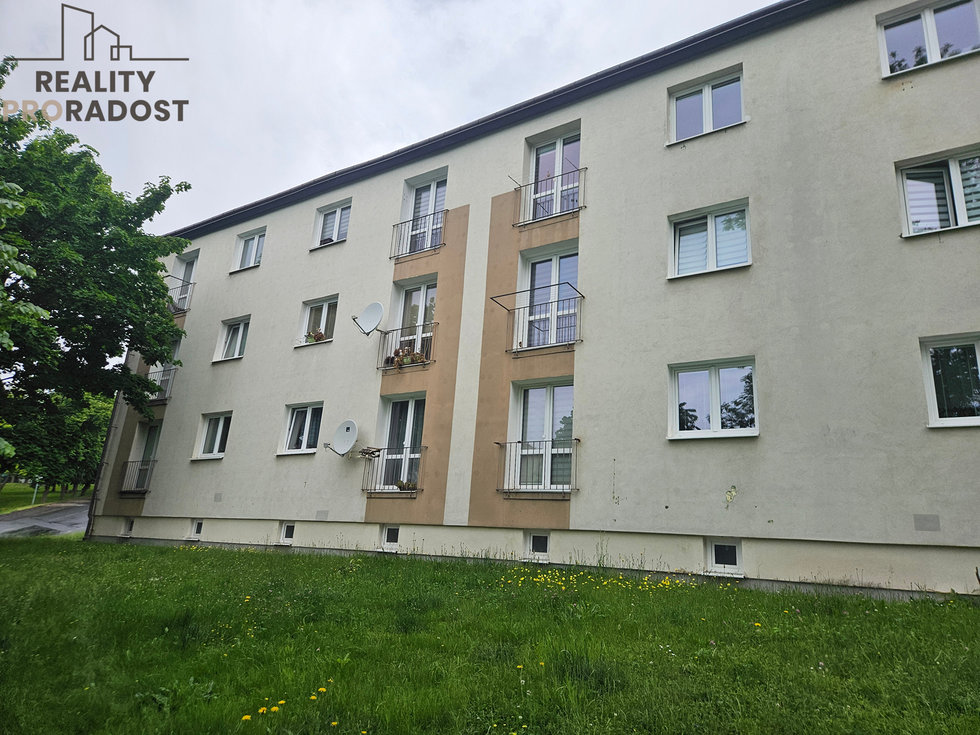 Pronájem bytu 2+1 56 m², Meziboří