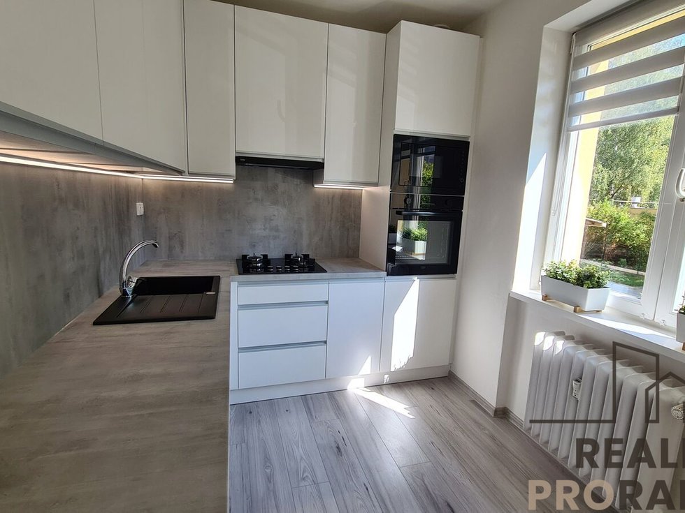 Prodej bytu 3+1 66 m², Třinec