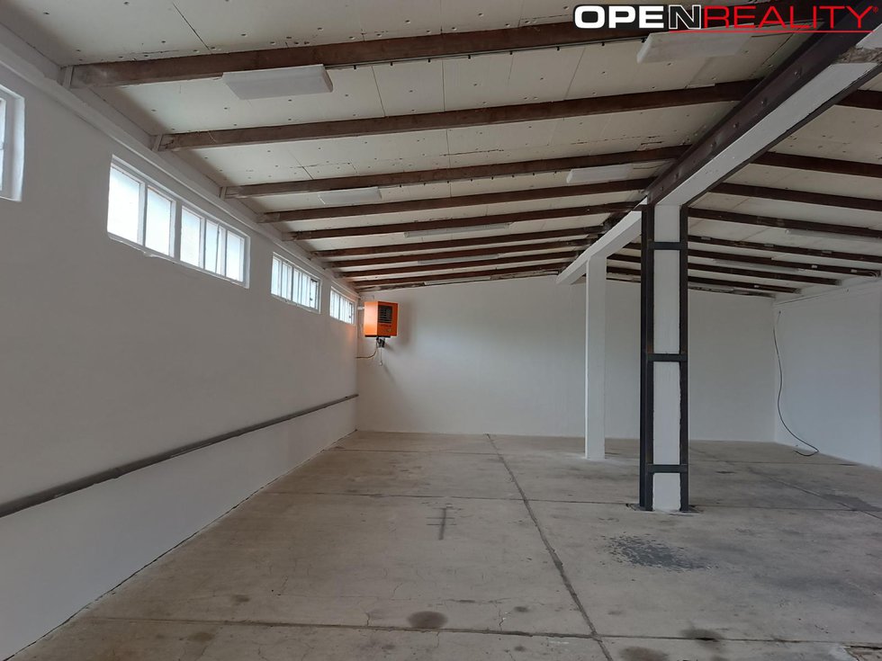 Pronájem skladu 200 m², Pohořelice