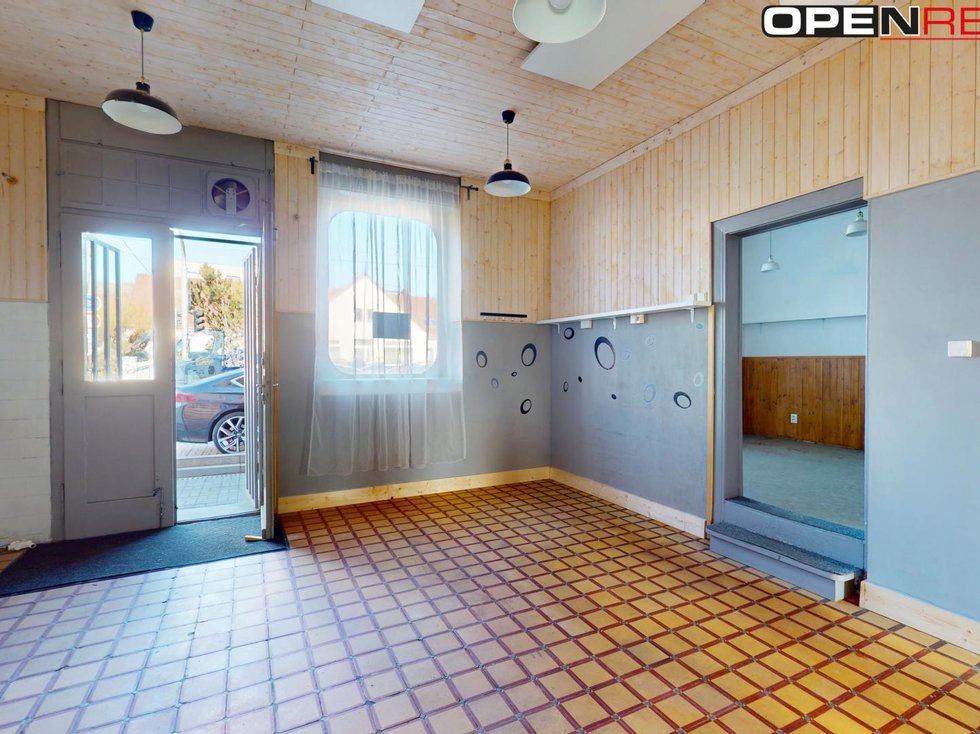 Pronájem obchodu 110 m², Zastávka
