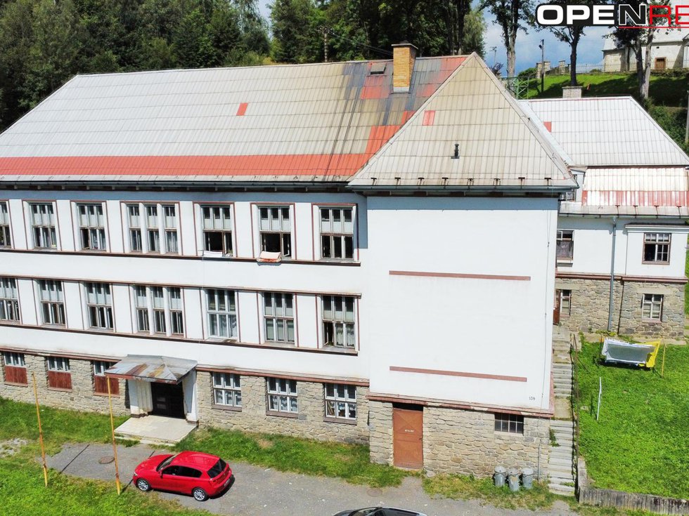 Prodej činžovního domu 980 m², Jindřichov