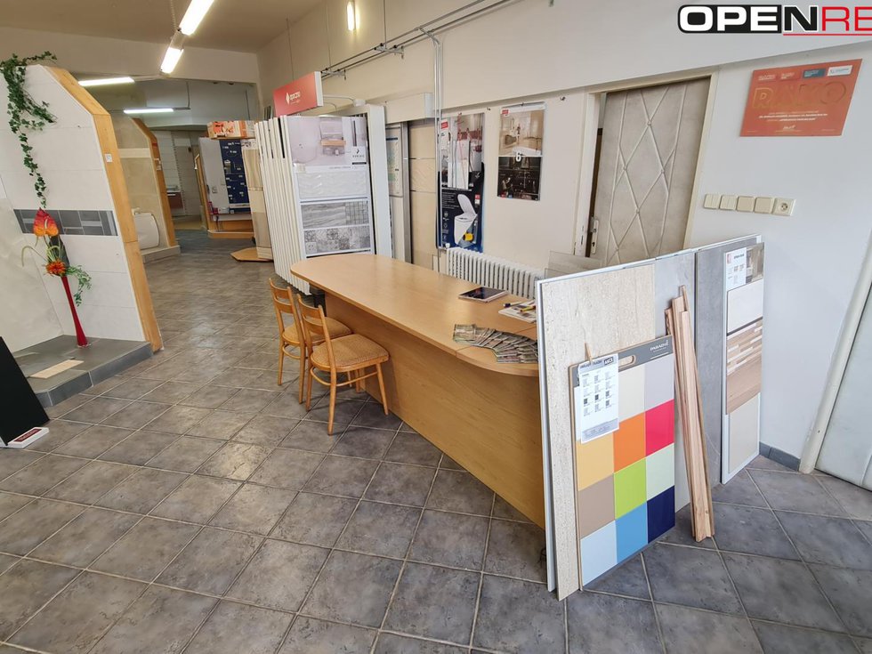 Pronájem obchodu 540 m², Ostrožská Nová Ves