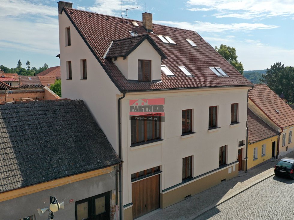 dům