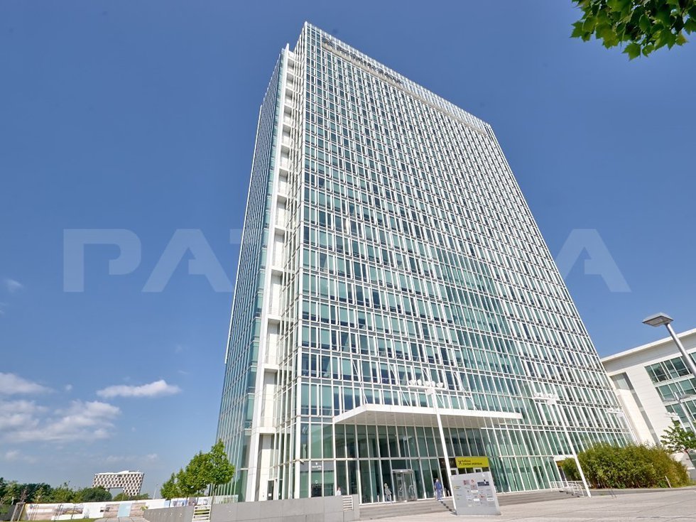 Pronájem kanceláře 98 m², Praha