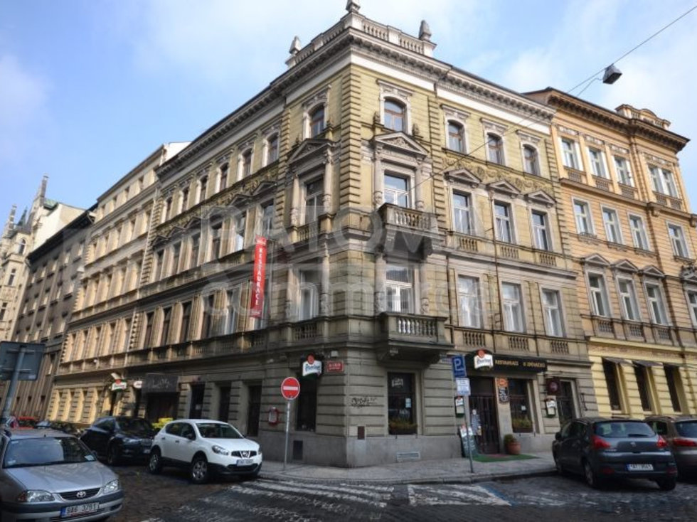 Pronájem kanceláře 83 m², Praha