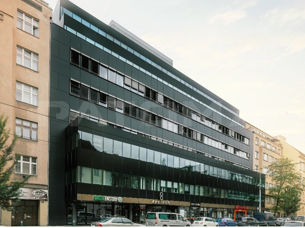 Pronájem kanceláře 544 m², Praha