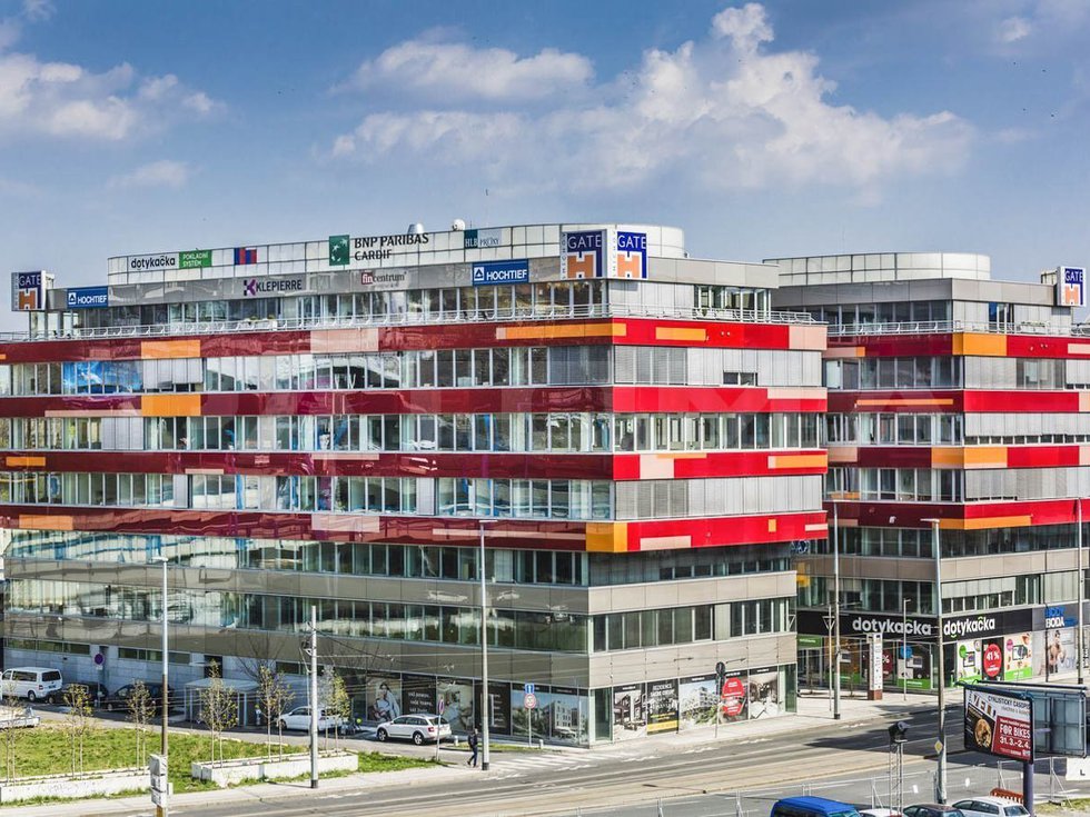 Pronájem kanceláře 849 m², Praha