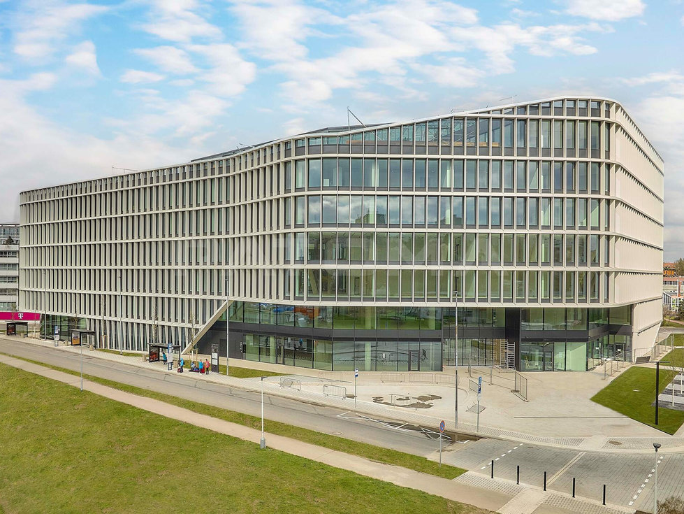 Pronájem kanceláře 738 m², Praha
