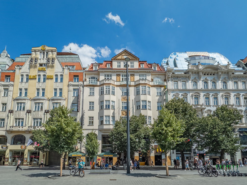 Pronájem kanceláře 452 m², Praha