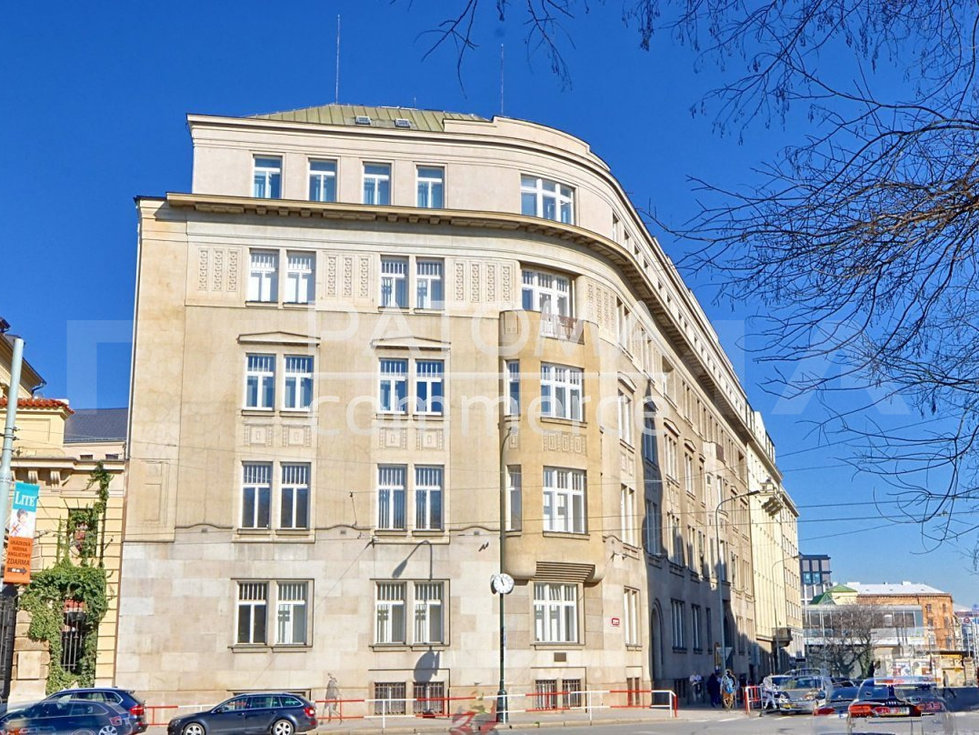 Pronájem kanceláře 278 m², Praha
