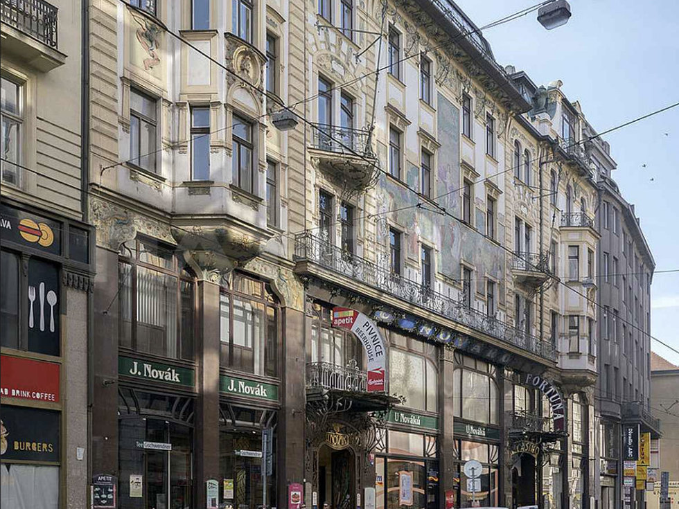 Pronájem obchodu 2820 m², Praha