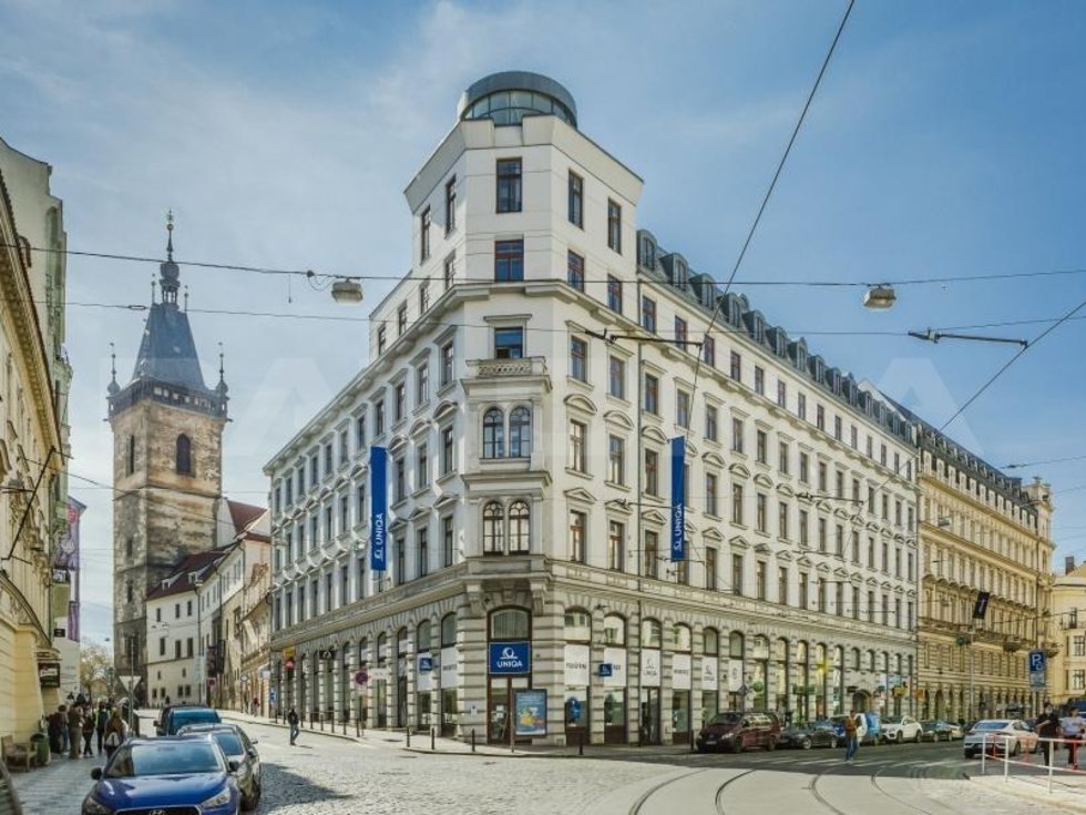 Pronájem kanceláře 218 m², Praha