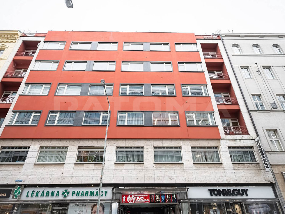 Pronájem obchodu 1279 m², Praha