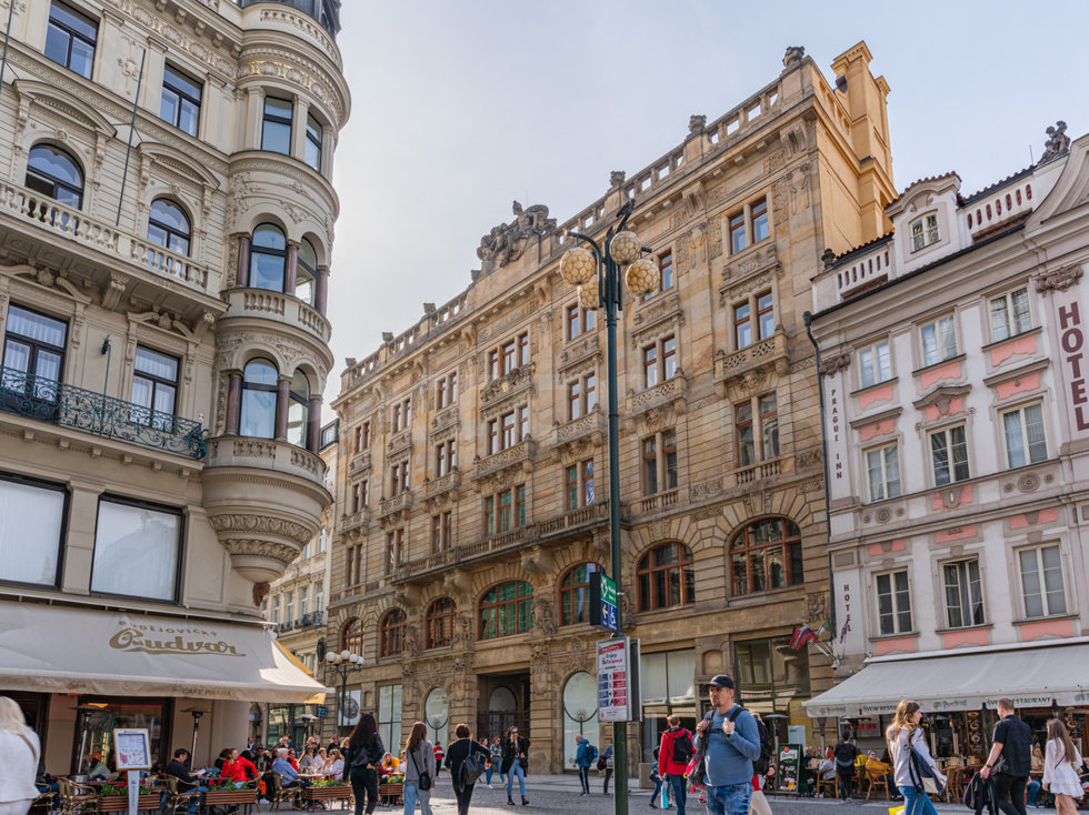 Pronájem kanceláře 630 m², Praha