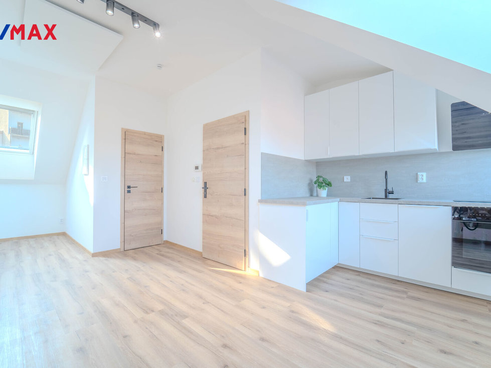 Pronájem bytu 1+kk, garsoniery 27 m², Kolín