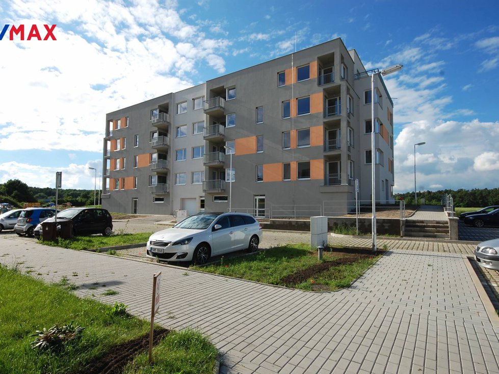 Pronájem bytu 4+kk 84 m², Velký Osek