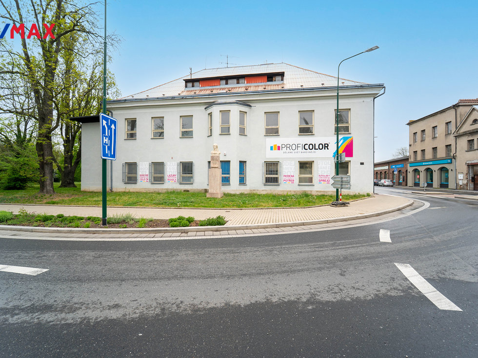 Pronájem kanceláře 250 m², Nymburk