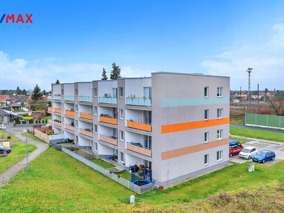 Prodej bytu 2+kk 60 m², Velký Osek