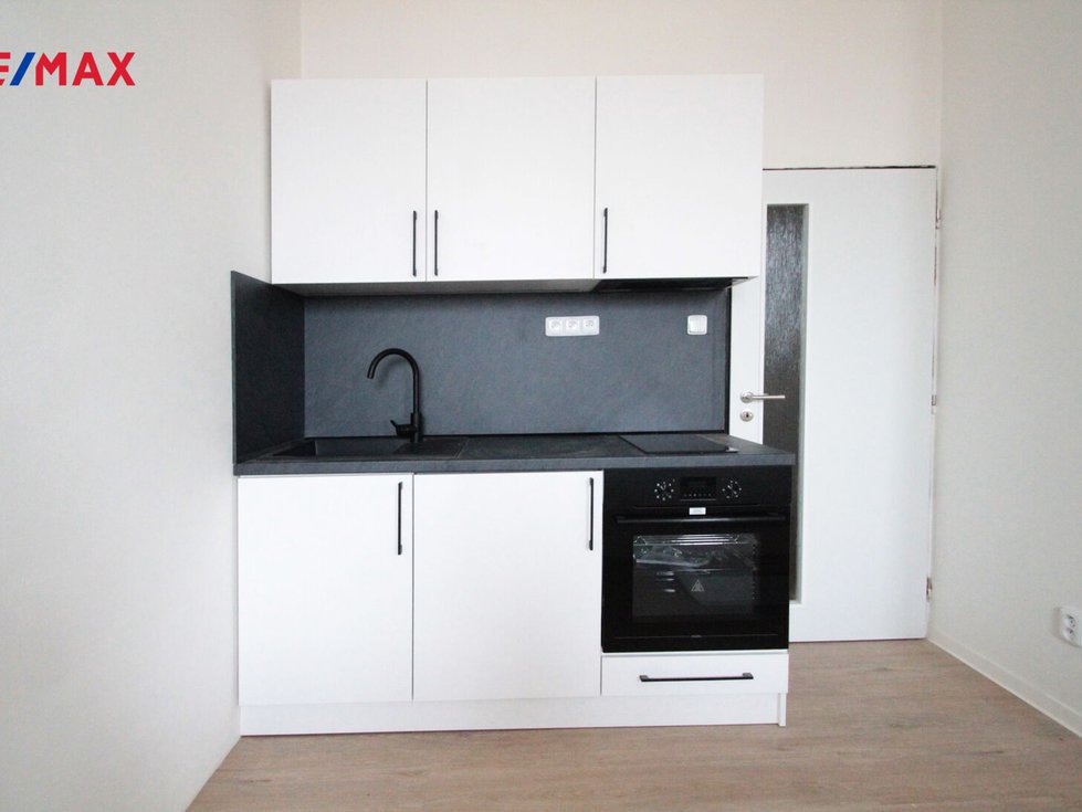 Pronájem bytu 1+kk, garsoniery 26 m², Kolín