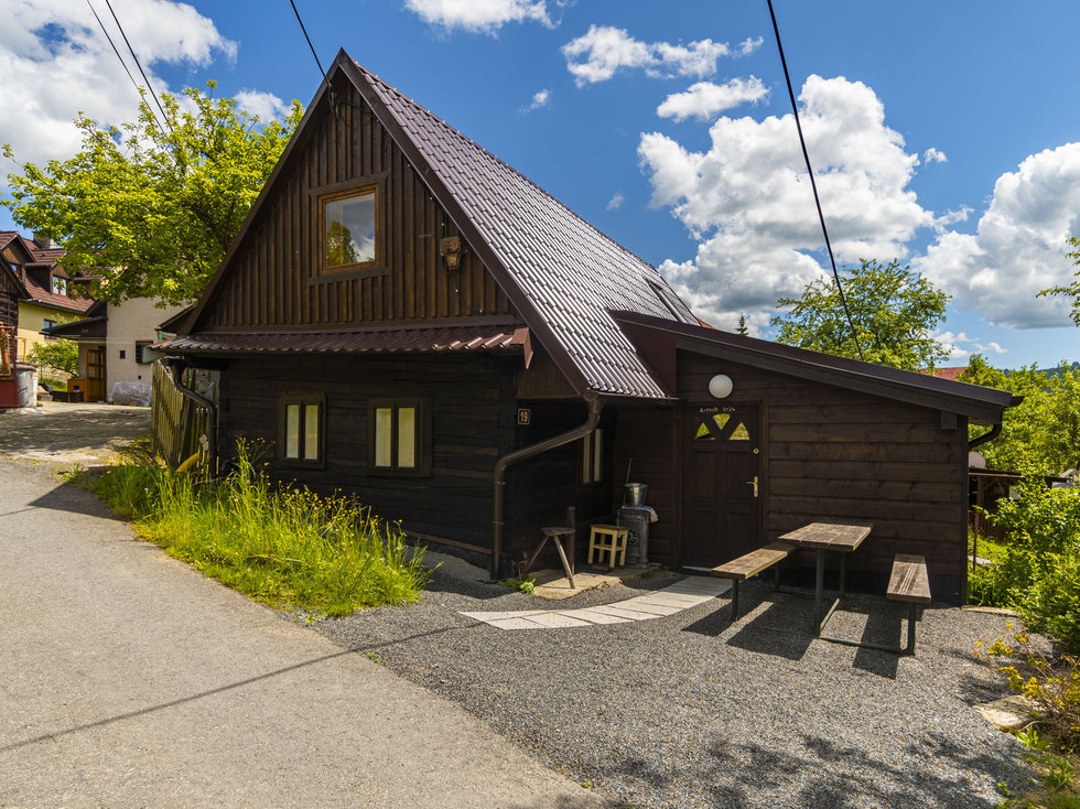 Prodej chalupy 140 m², Lužná